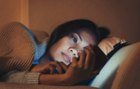 Study Shows Decrease in Sleep Quality Due to Screen Time during COVID-19