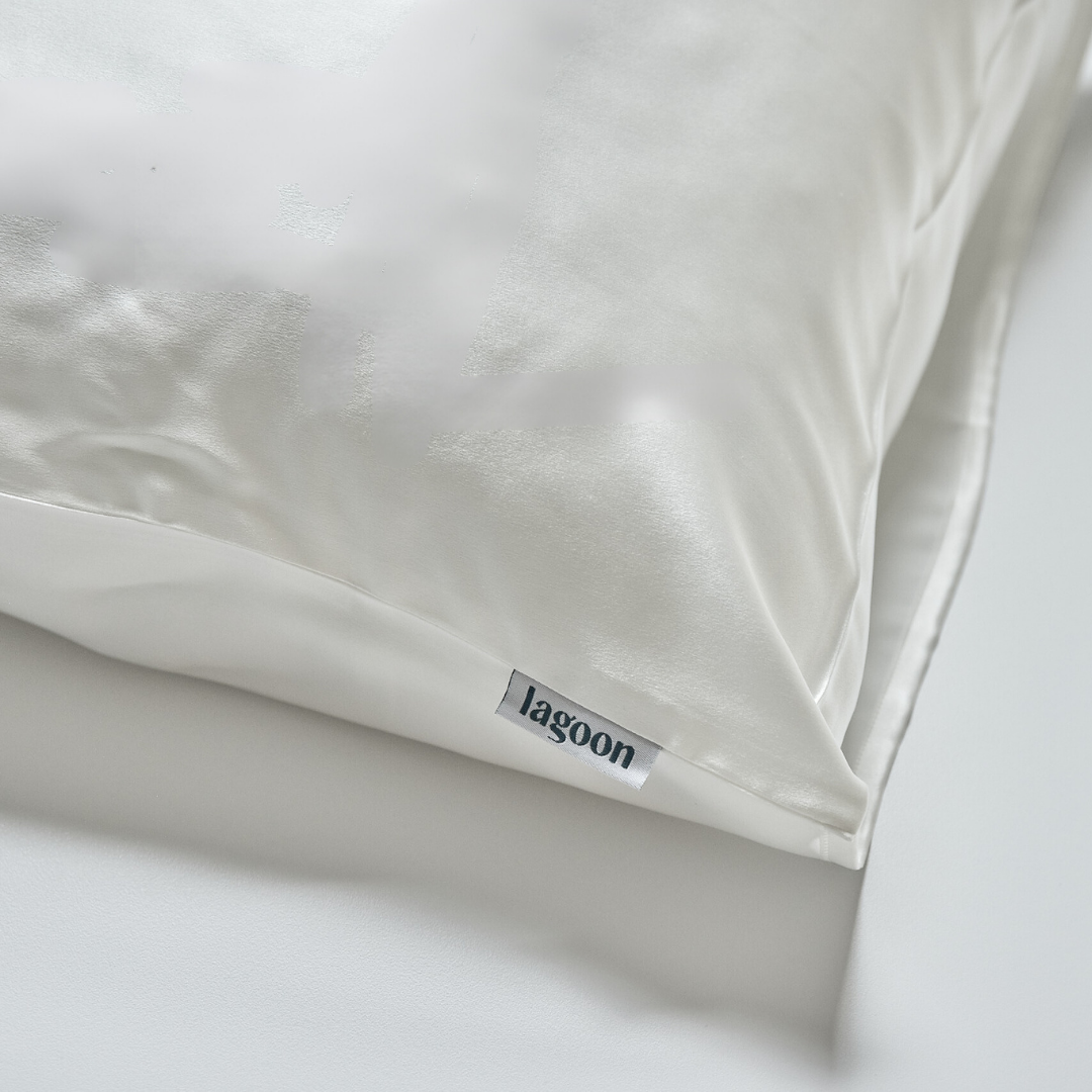 Peak Sleep Set | 2 Pillows & Pillowcases